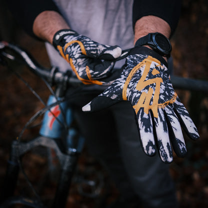Shadow Conspire Gloves - Tangerine Tye Die